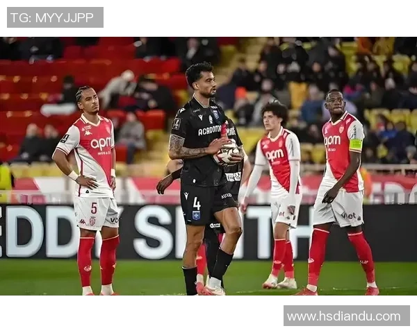 法甲激战四红七球里尔与欧塞尔斗志昂扬拼搏到底